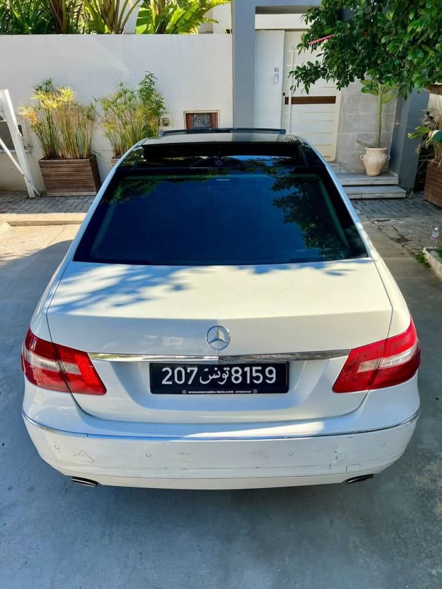 Mercedes-Benz Classe E 220 cdi à Sfax - Photo 4