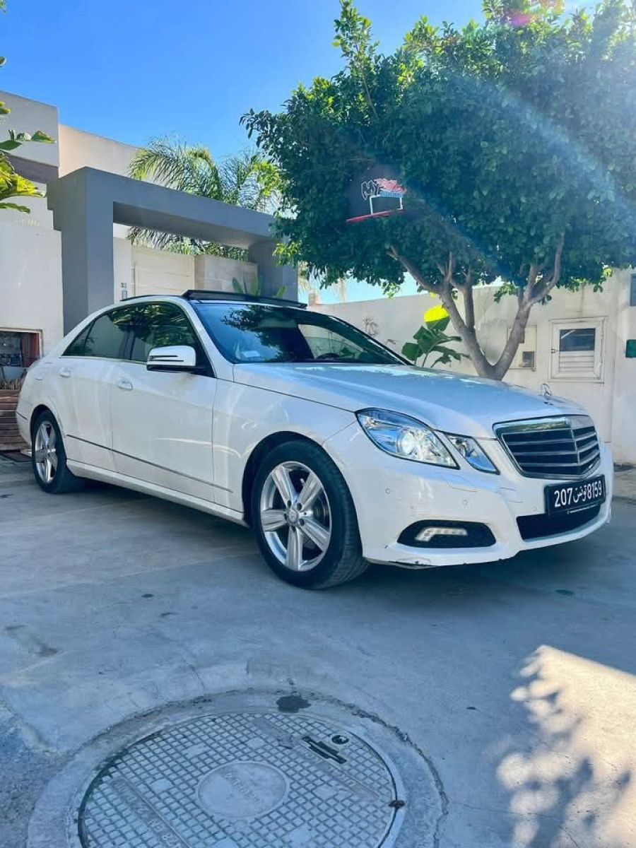 Mercedes-Benz Classe E 220 cdi à Sfax - Photo 1