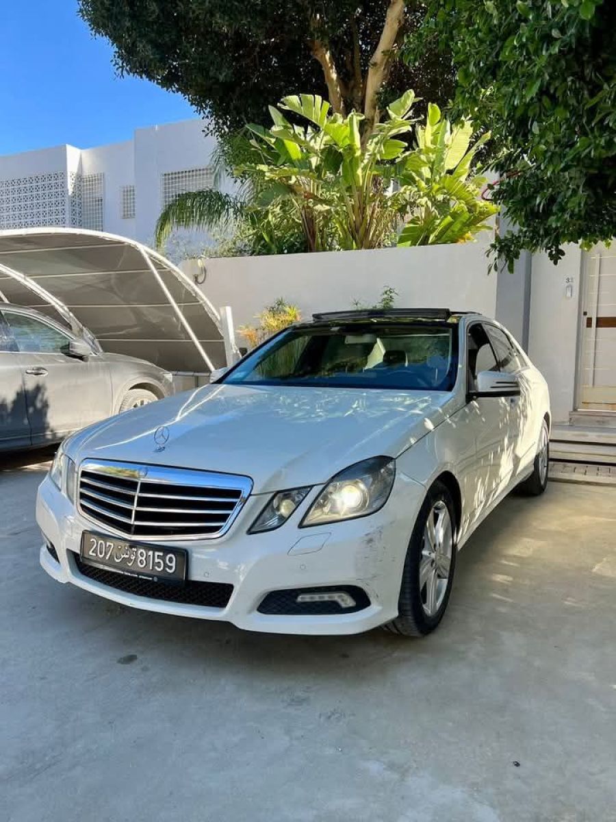 Mercedes-Benz Classe E 220 cdi à Sfax - Photo 2