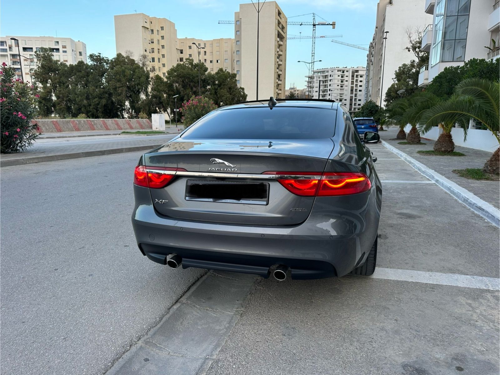 Jaguar XF Luxe à Tunis - Photo 5