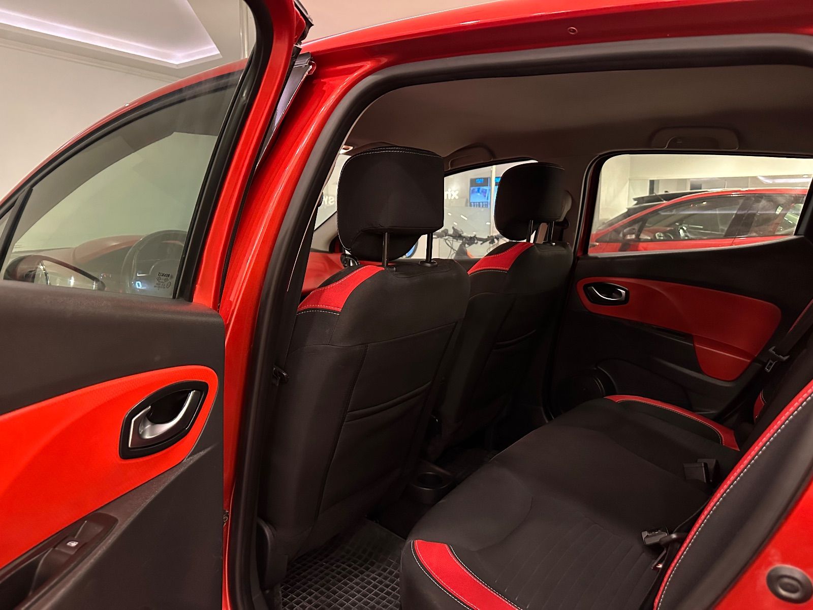 Renault Clio Dynamique à Ben Arous - Photo 10