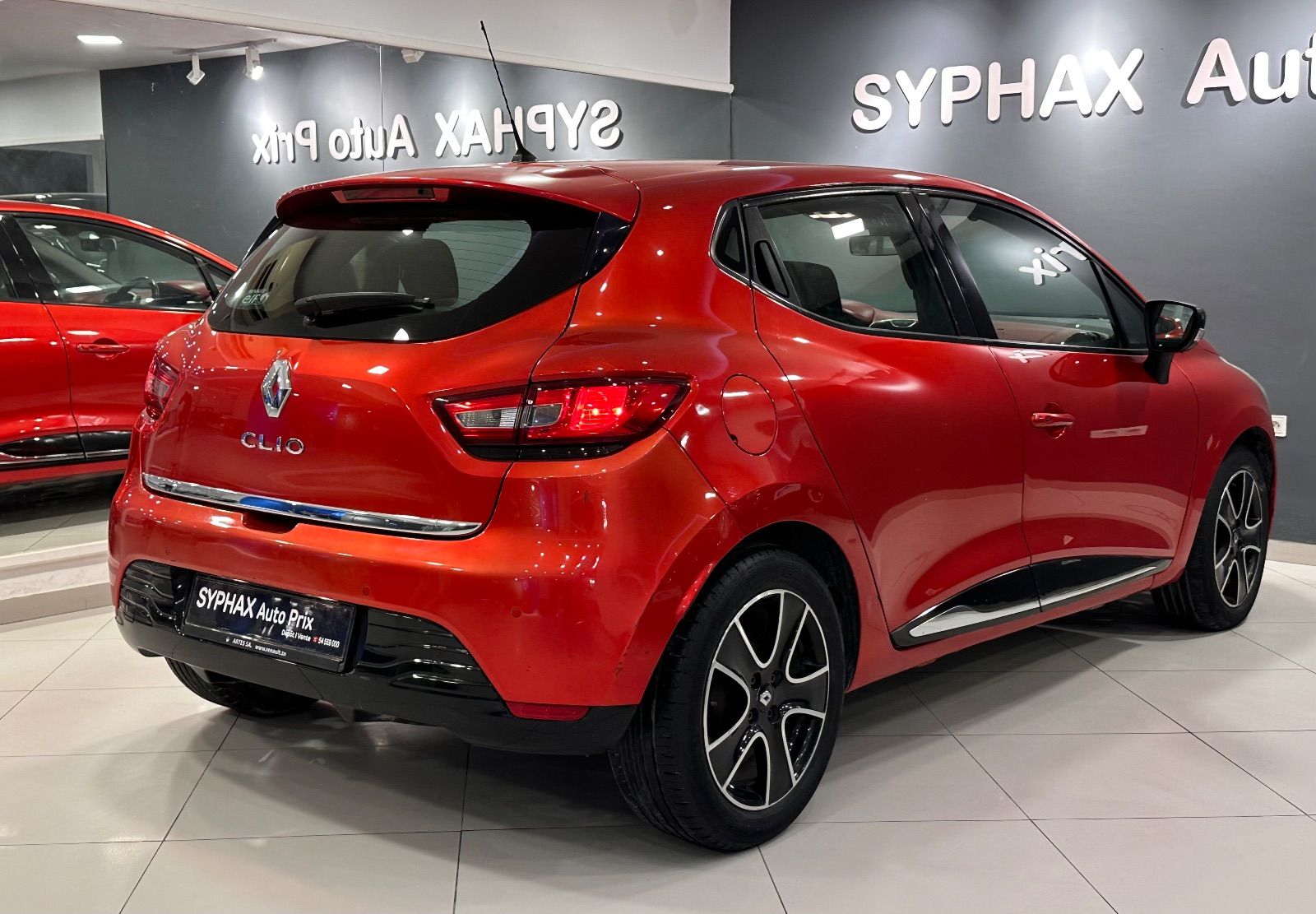 Renault Clio Dynamique à Ben Arous - Photo 2