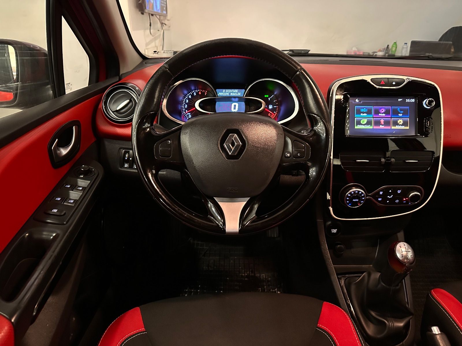 Renault Clio Dynamique à Ben Arous - Photo 7