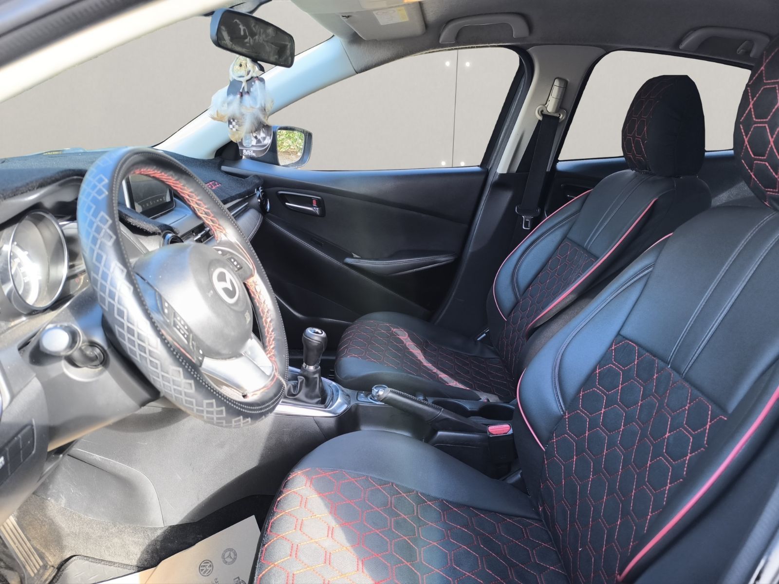 Mazda 2 à Ariana - Photo 8