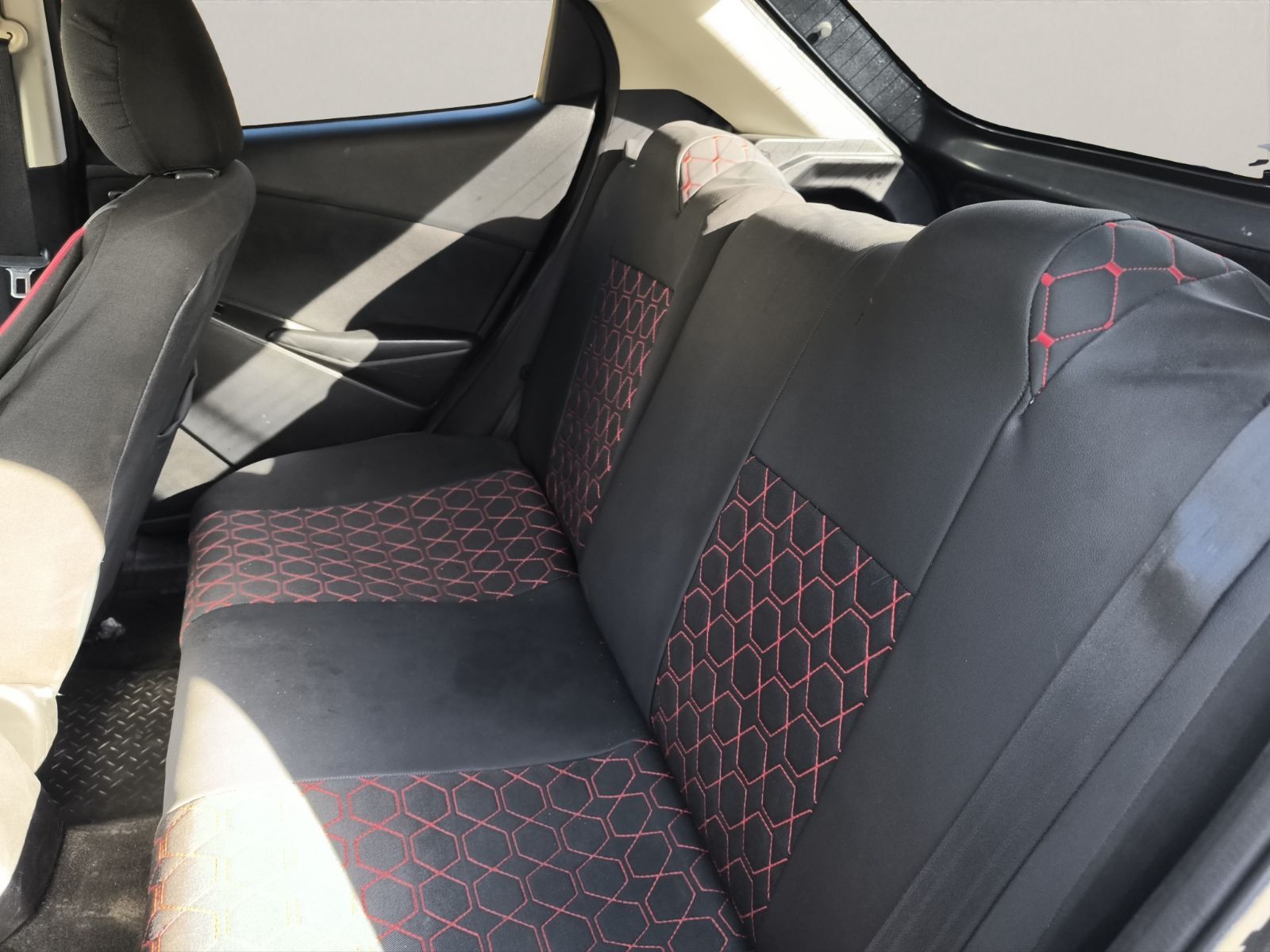 Mazda 2 à Ariana - Photo 11