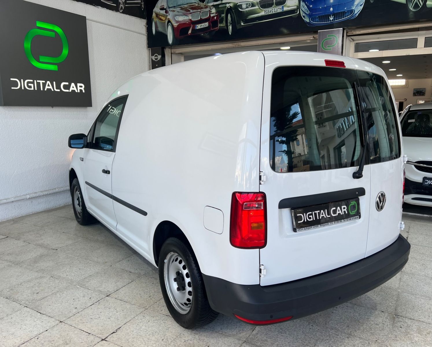 Volkswagen Caddy Prestige à Tunis - Photo 10