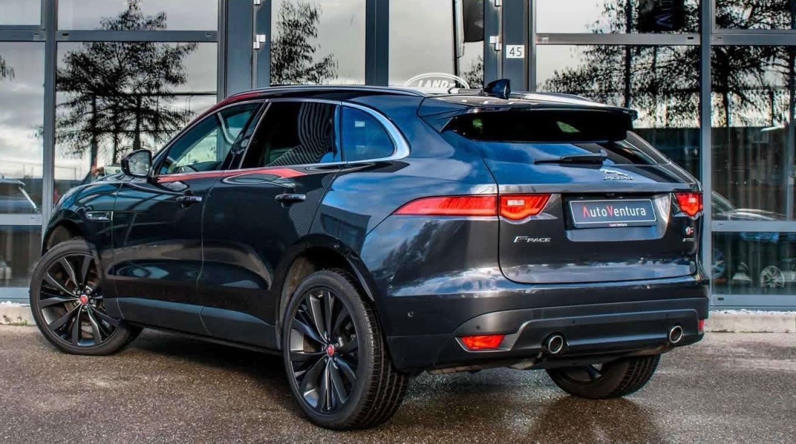 Jaguar F-Pace R_Dynamic à Tunis - Photo 6