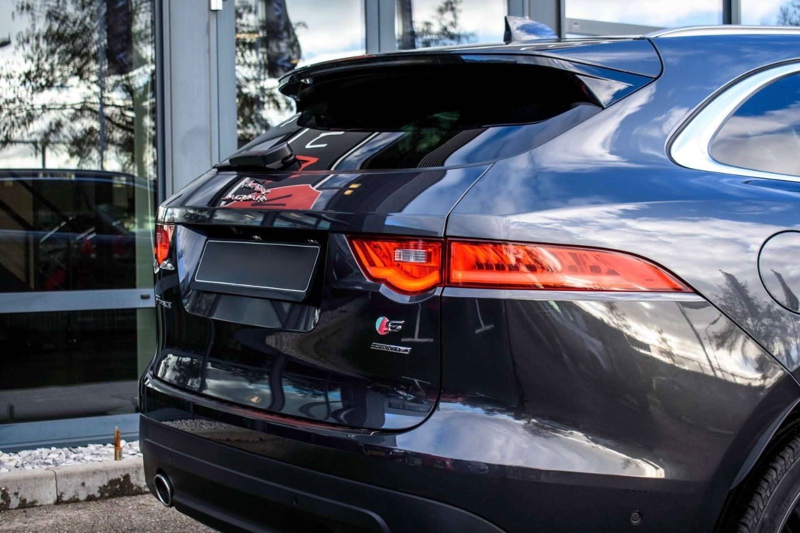Jaguar F-Pace R_Dynamic à Tunis - Photo 31