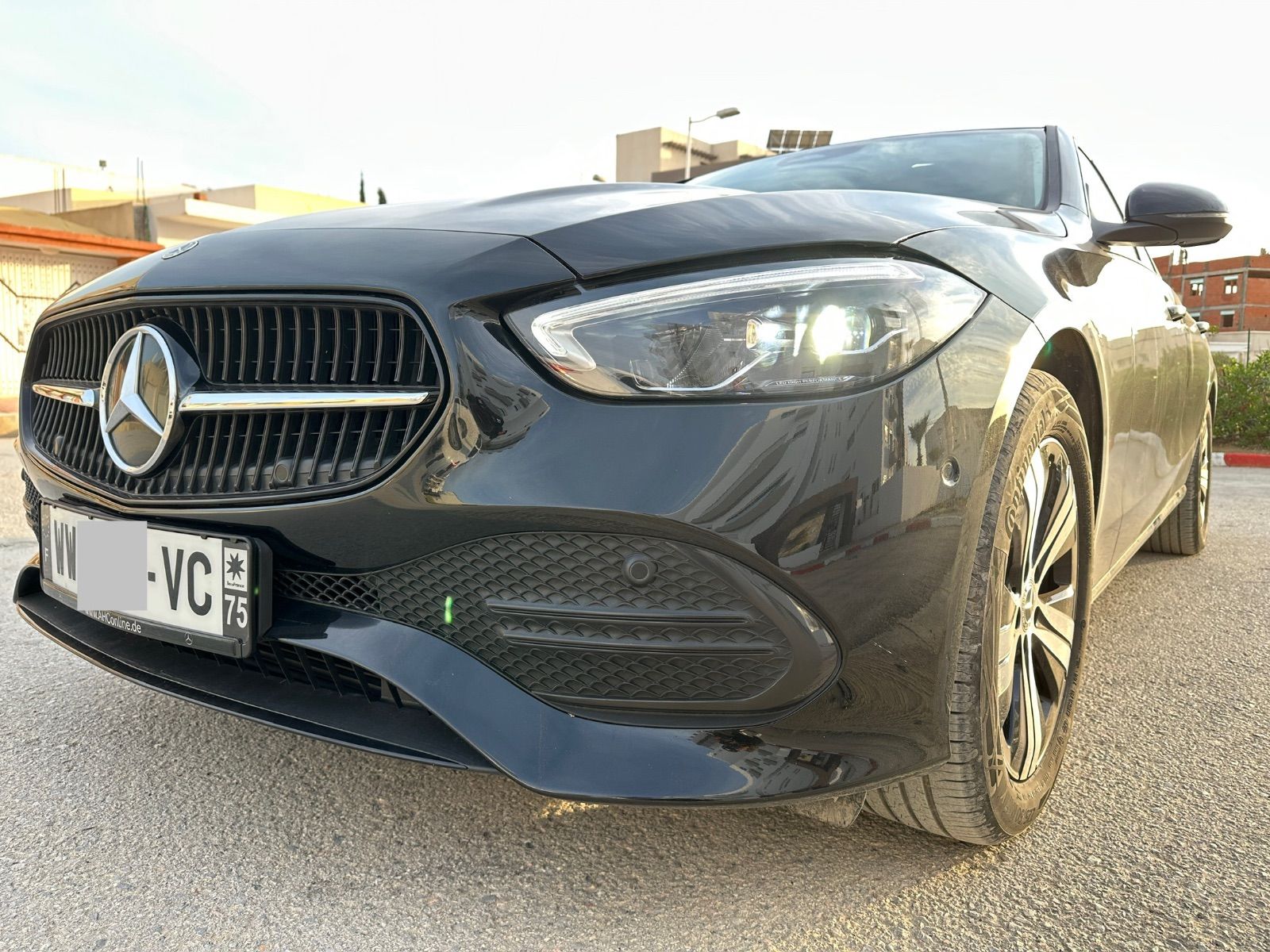Mercedes-Benz Classe C AMG + à Tunis - Photo 2