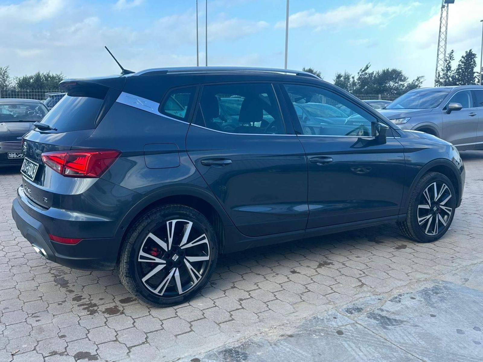 Seat Arona FR à Tunis - Photo 5