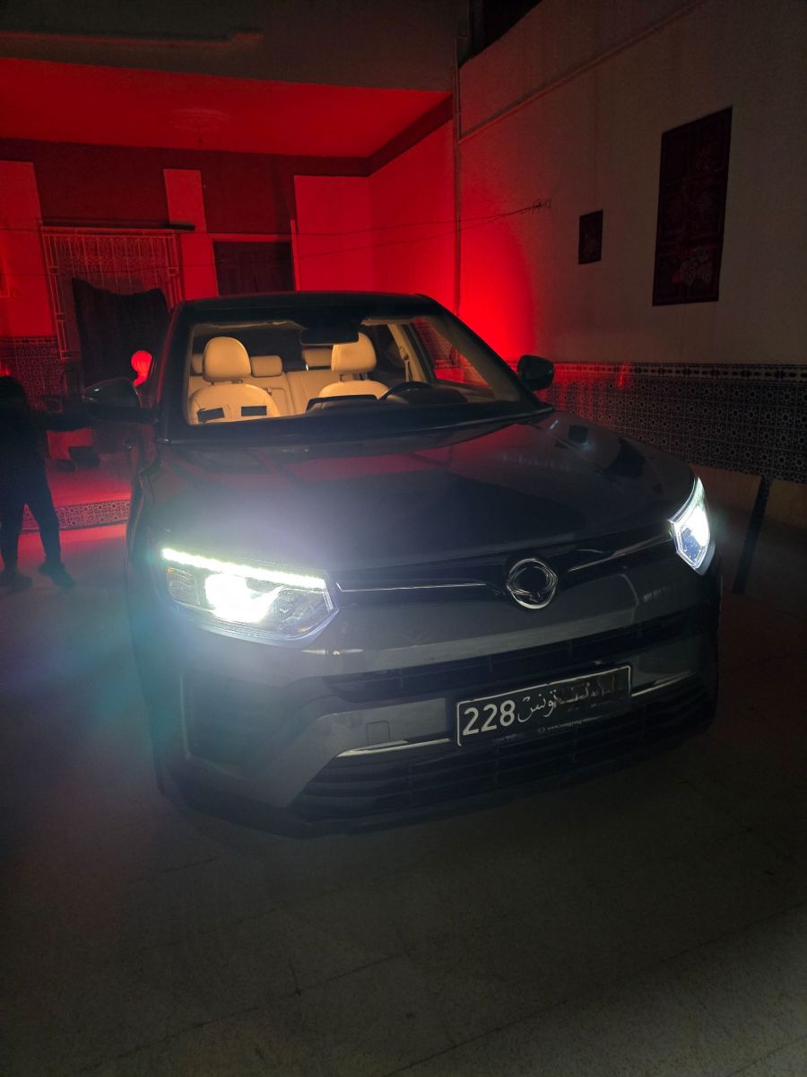 Ssangyong Tivoli Classy Secure à Sfax - Photo 2