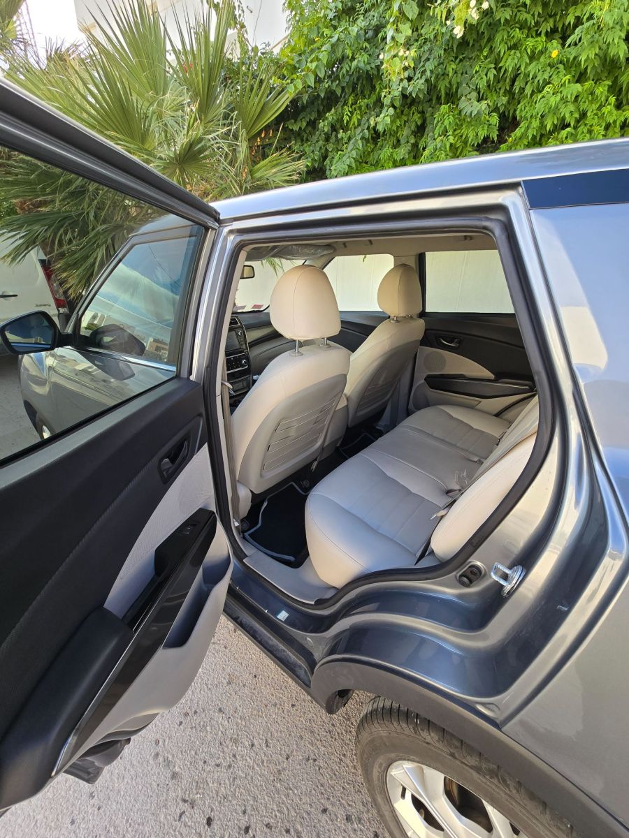 Ssangyong Tivoli Classy Secure à Sfax - Photo 8