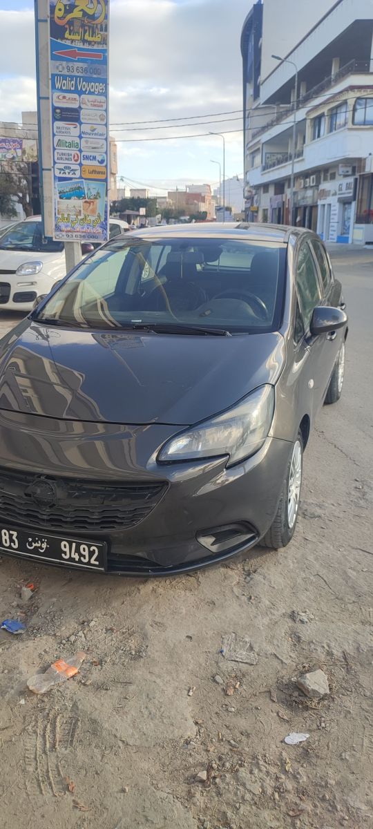 Megane 4 sedan importée de Qatar