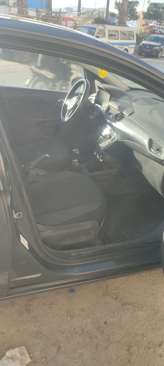 Opel Corsa à Ben Arous - Photo 1