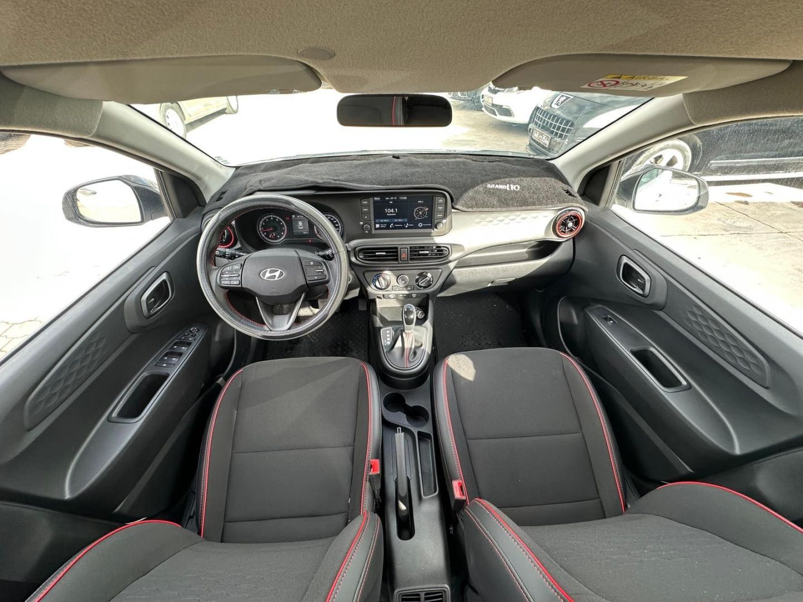 Hyundai Grand i10 High Grade à Tunis - Photo 8