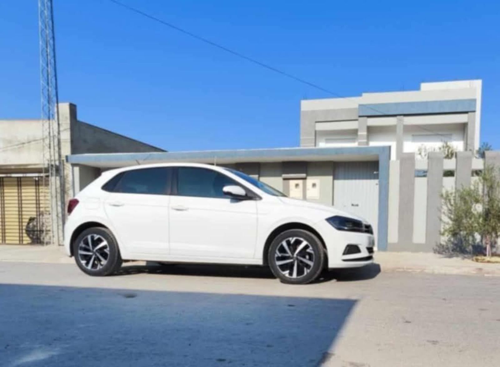 Volkswagen Polo R-Line à Tunis - Photo 8