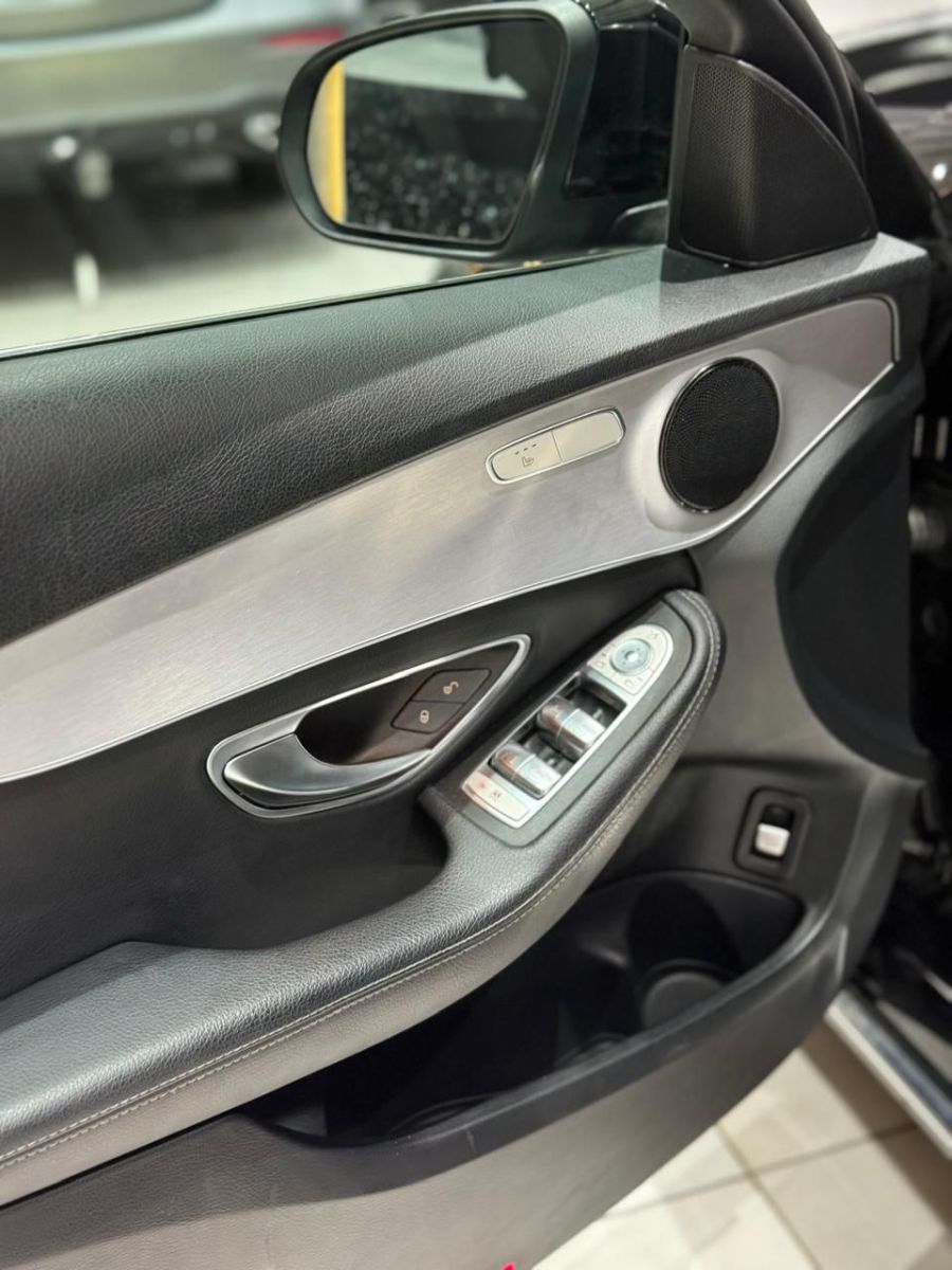 Mercedes-Benz Classe C AMG à Tunis - Photo 12