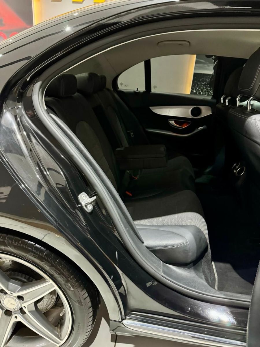 Mercedes-Benz Classe C AMG à Tunis - Photo 16