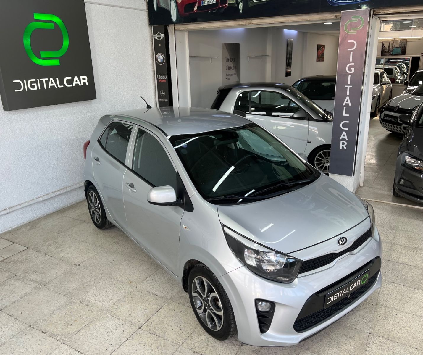 KIA Picanto à Tunis - Photo 4