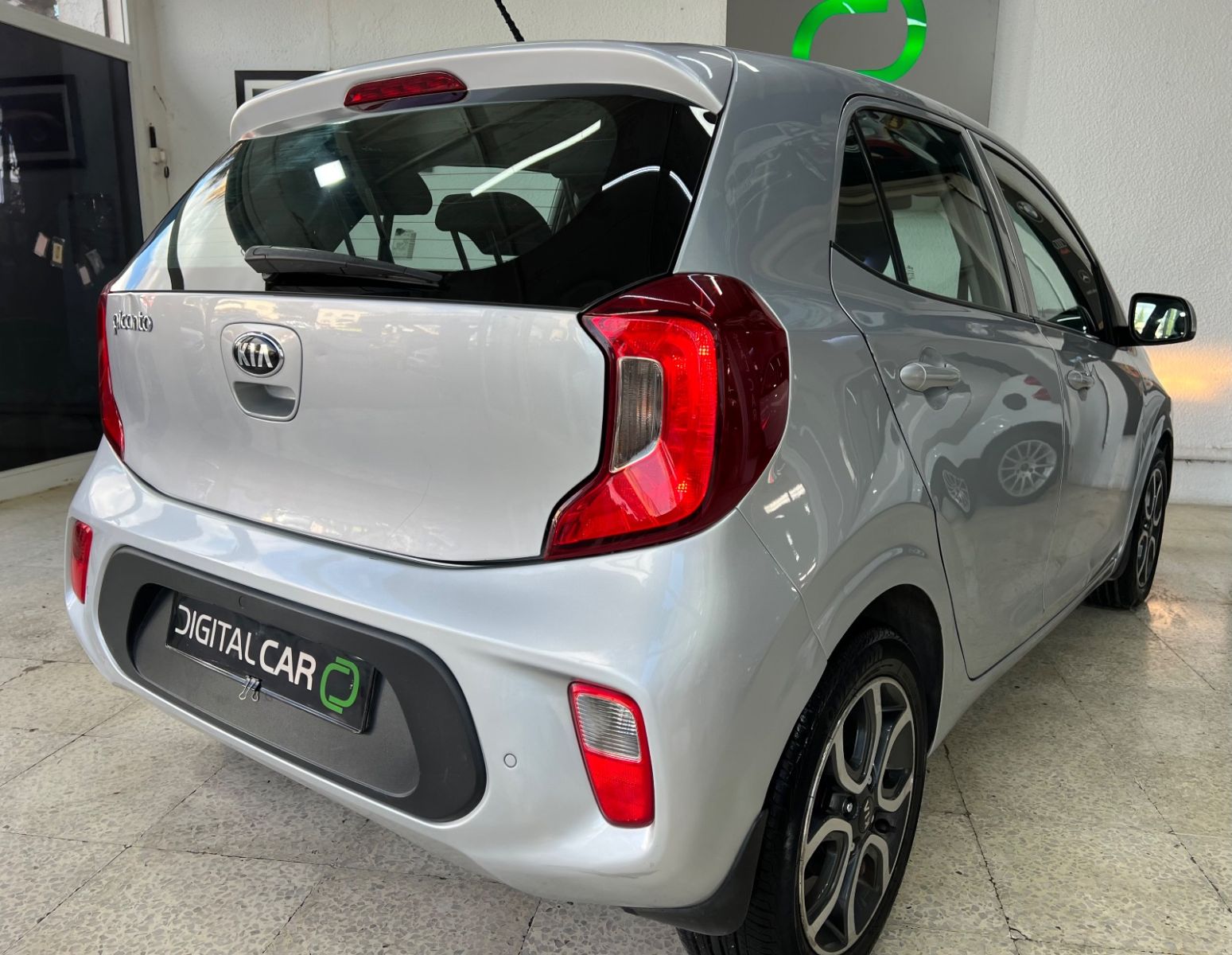 KIA Picanto à Tunis - Photo 13