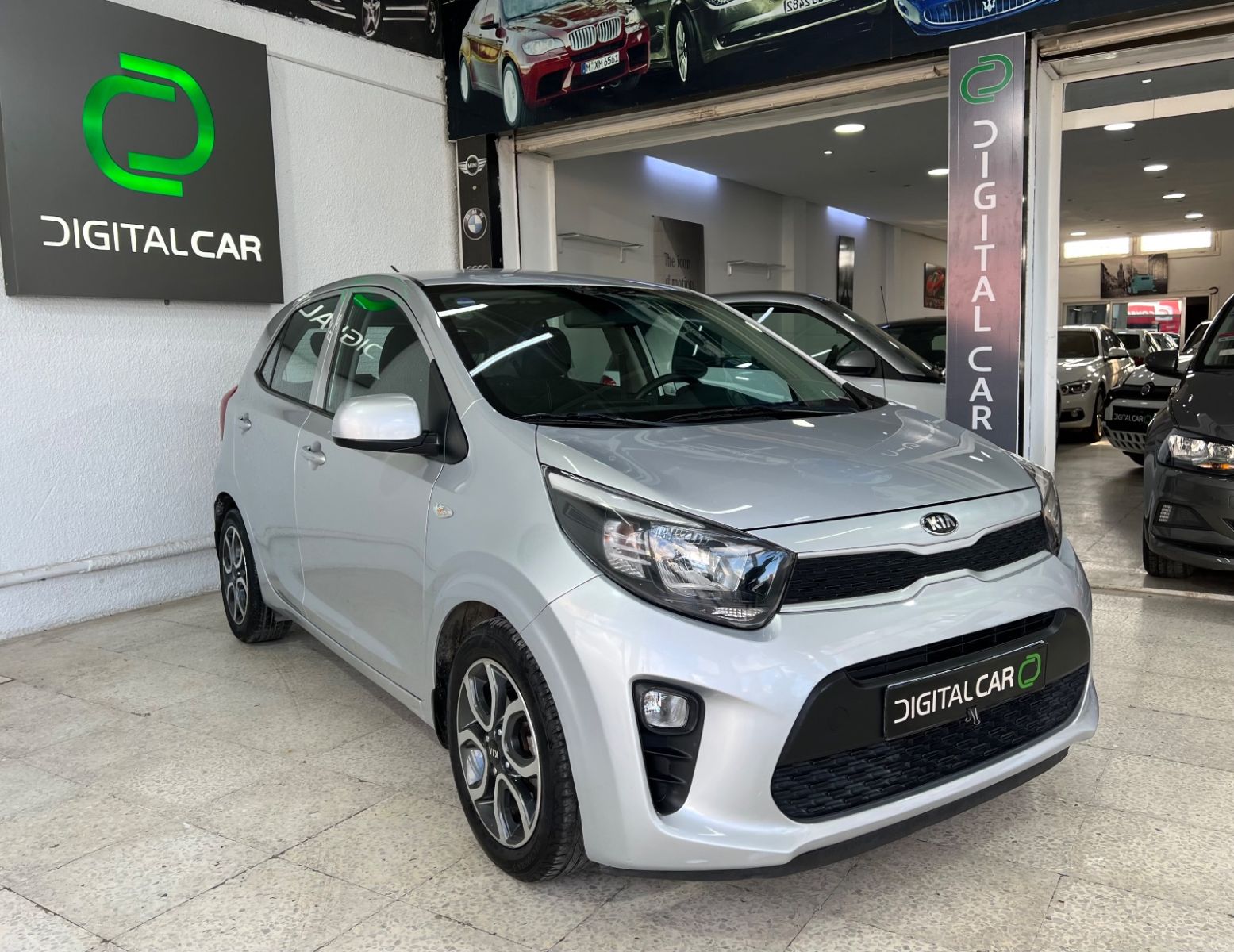 KIA Picanto à Tunis - Photo 1
