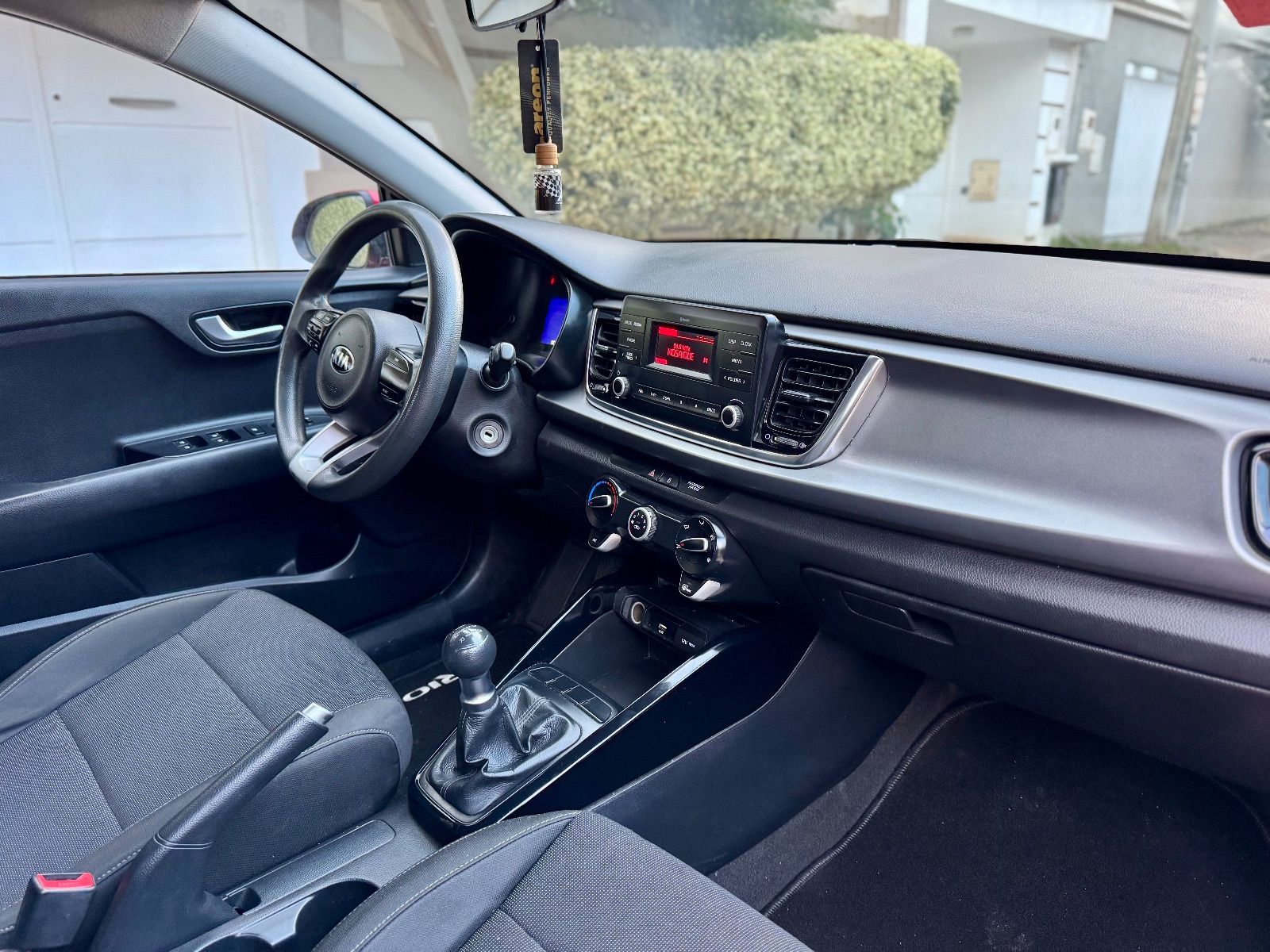 KIA Rio 5p GT-Line à Tunis - Photo 19