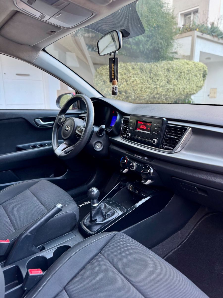 KIA Rio 5p GT-Line à Tunis - Photo 18