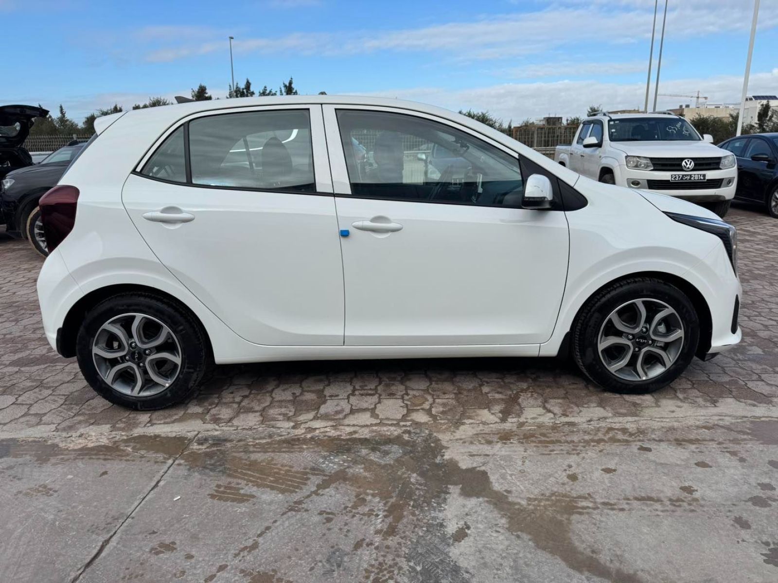 KIA Picanto 1 ère main à Ariana - Photo 4