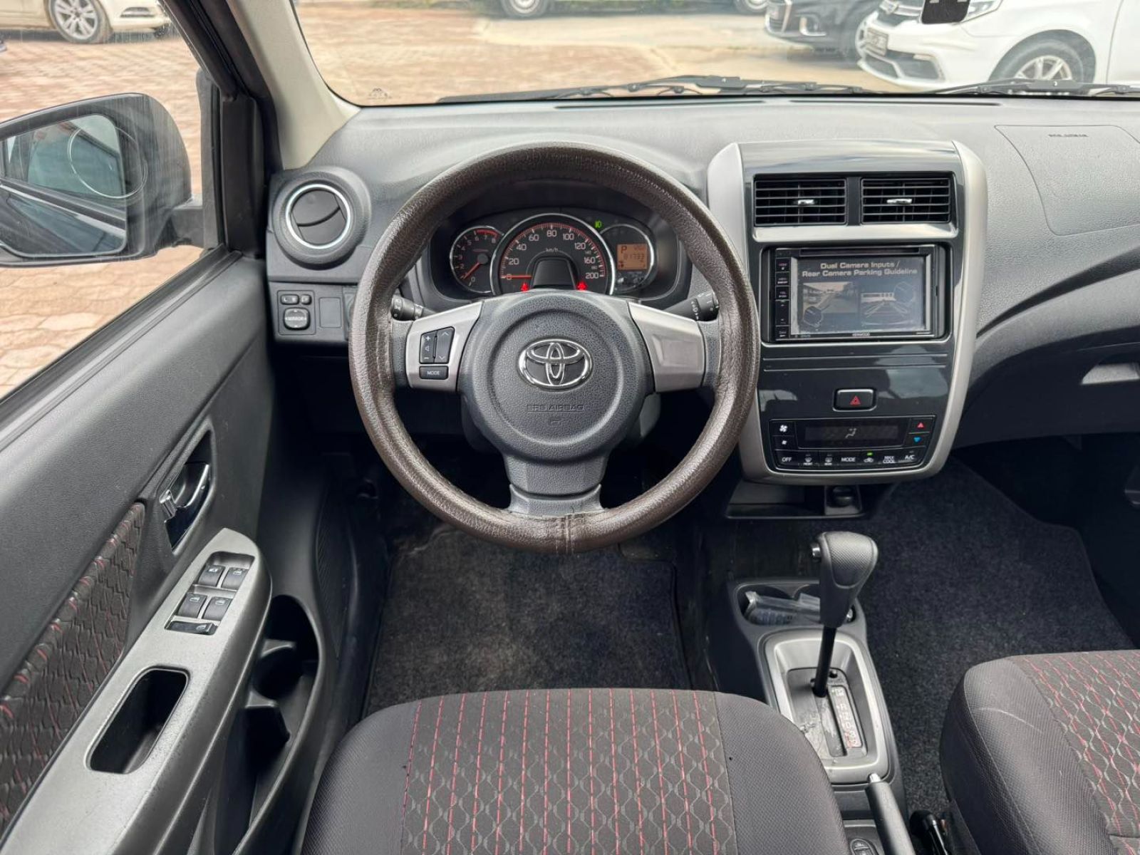 Toyota Agya BVA à Tunis - Photo 7