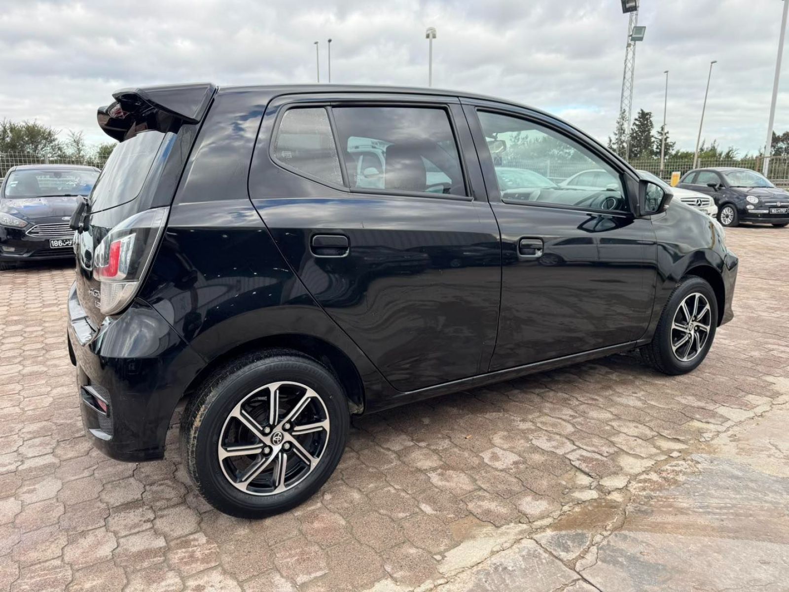 Toyota Agya BVA à Tunis - Photo 5