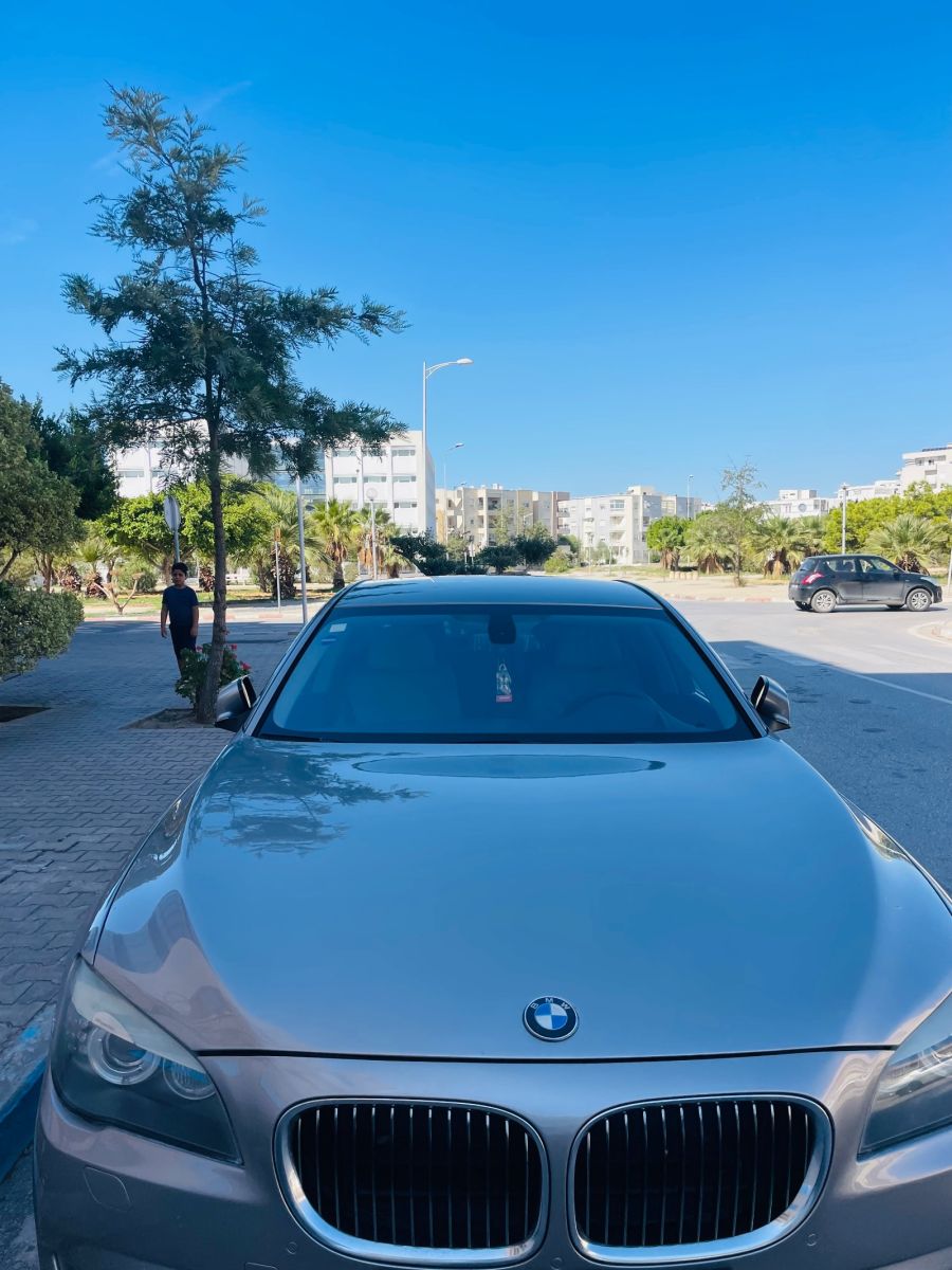 BMW Série 7 740LI à Tunis - Photo 14