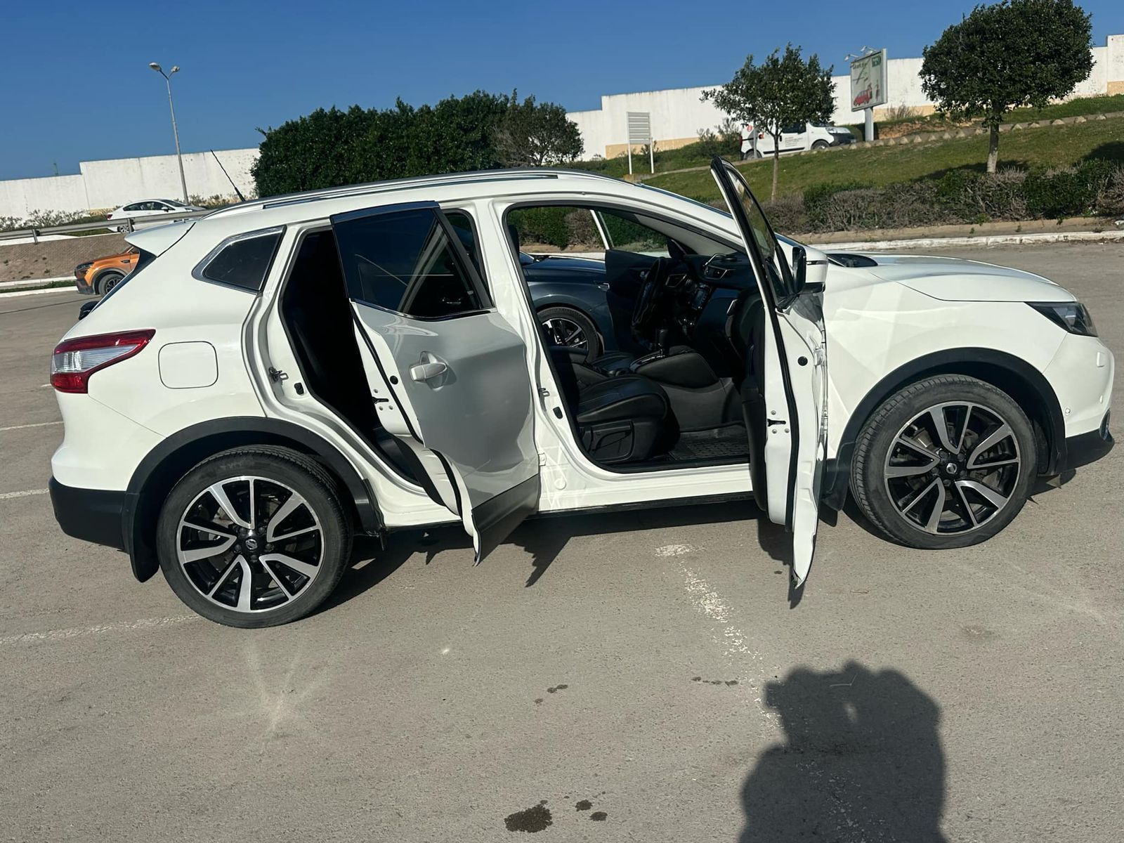 Nissan Qashqai Tekna High à Tunisie - Photo 2