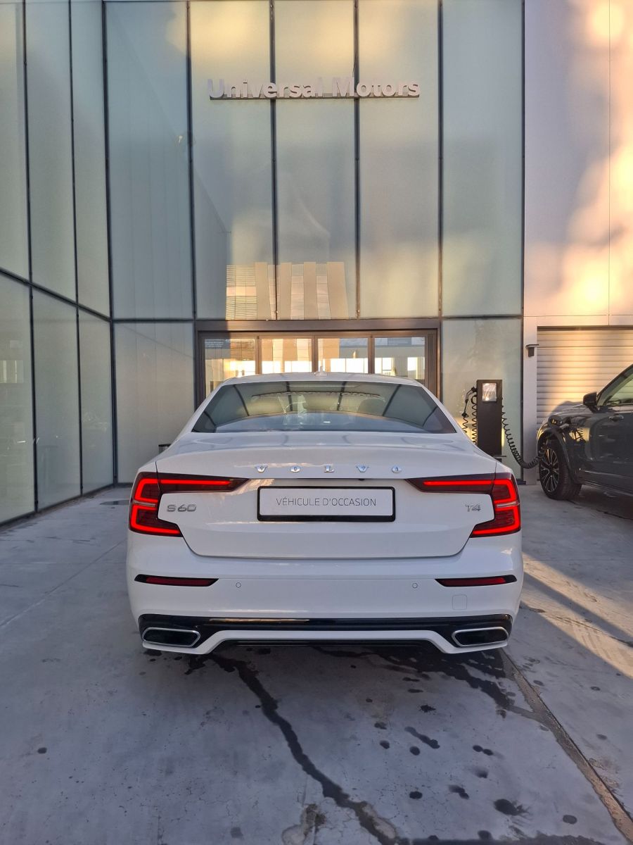 Volvo S60 Plus Dark à Tunis - Photo 14