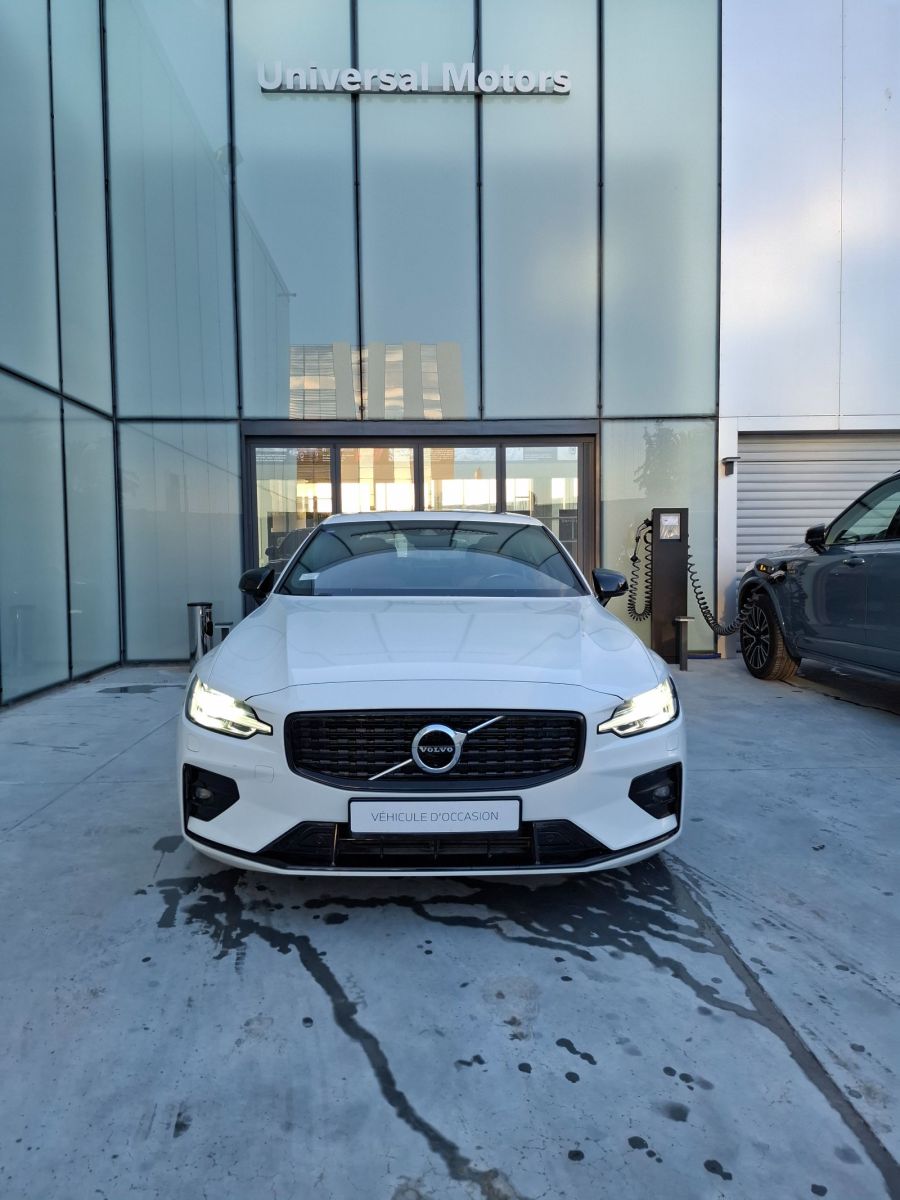 Volvo S60 Plus Dark à Tunis - Photo 1