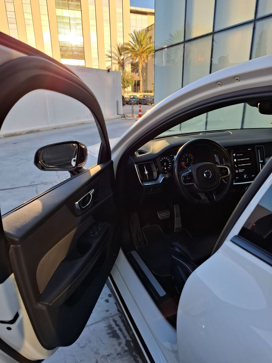 Volvo S60 Plus Dark à Tunis - Photo 7