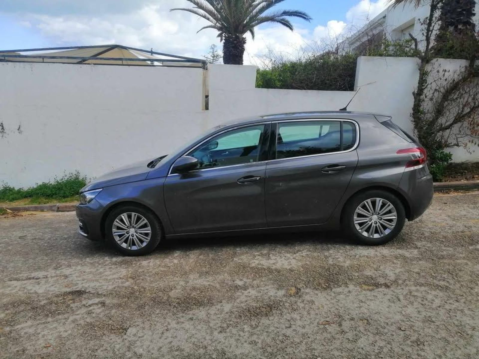 Peugeot 308 Allure à Tunis - Photo 2