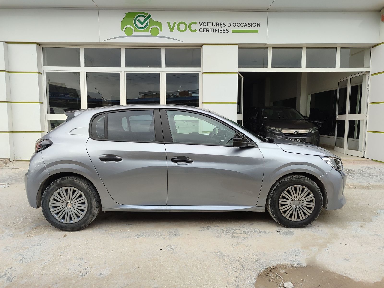 Peugeot 208 à Ben Arous - Photo 4