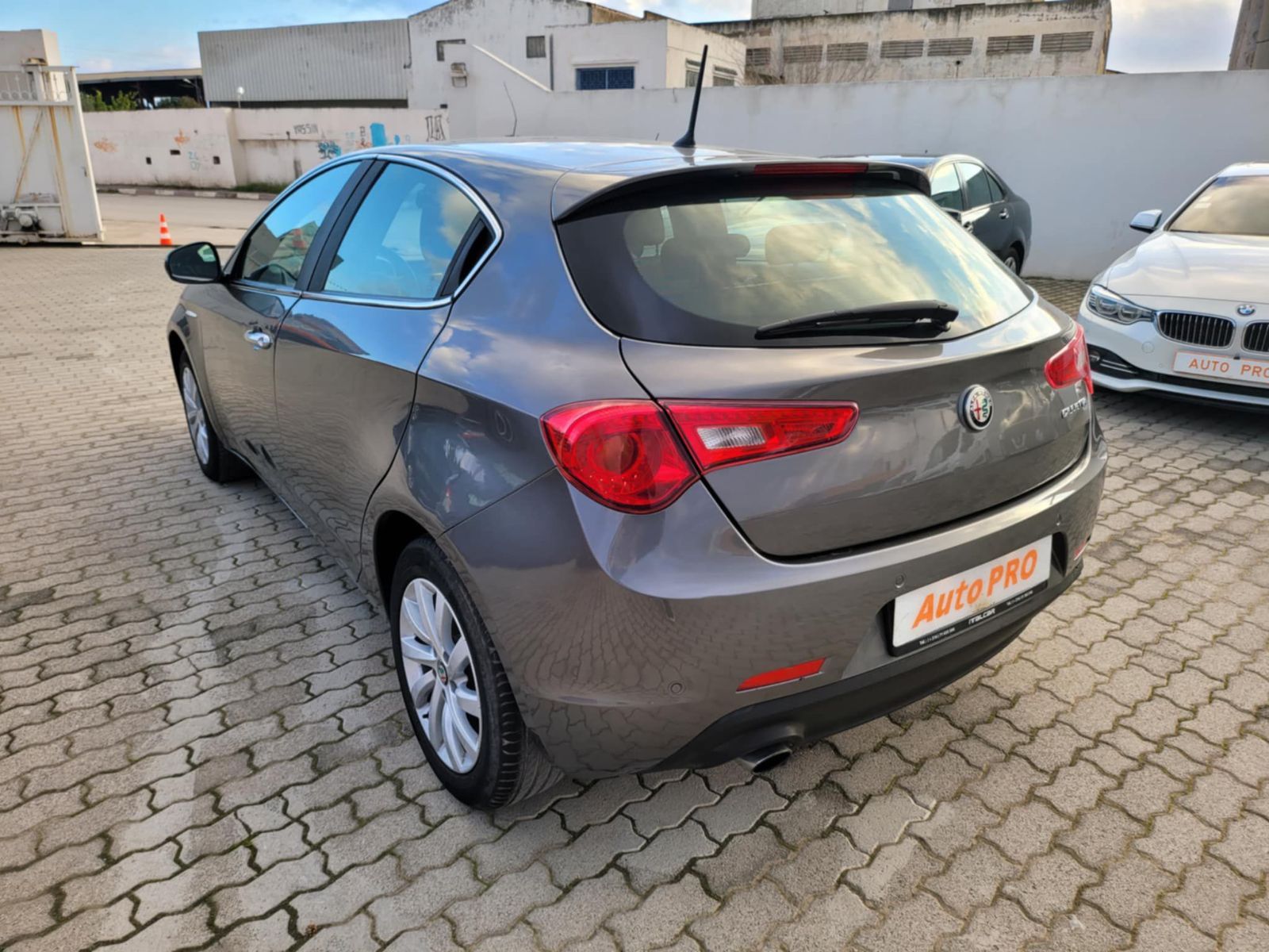 Alfa Romeo Giulietta à Tunis - Photo 4