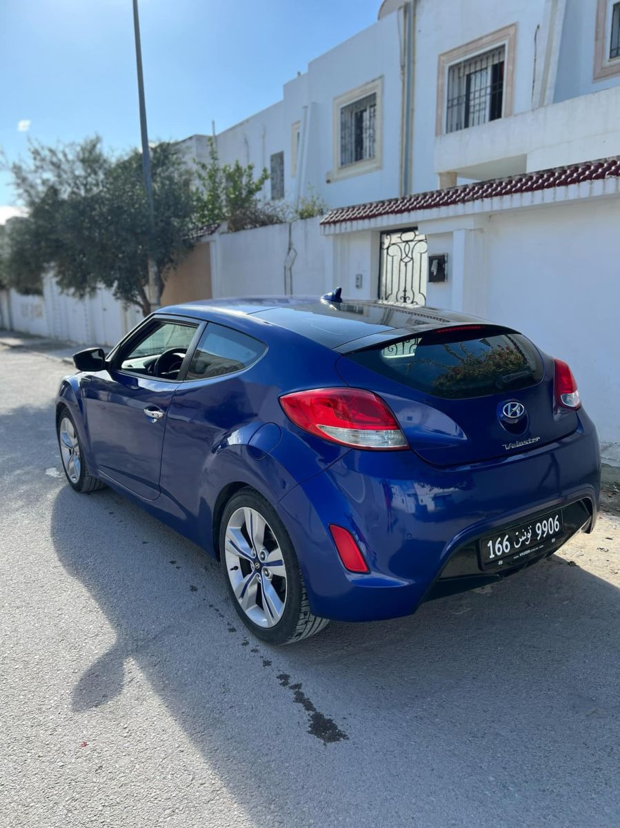 Hyundai Veloster Toit Ouvrant Panoramique à Tunis - Photo 3