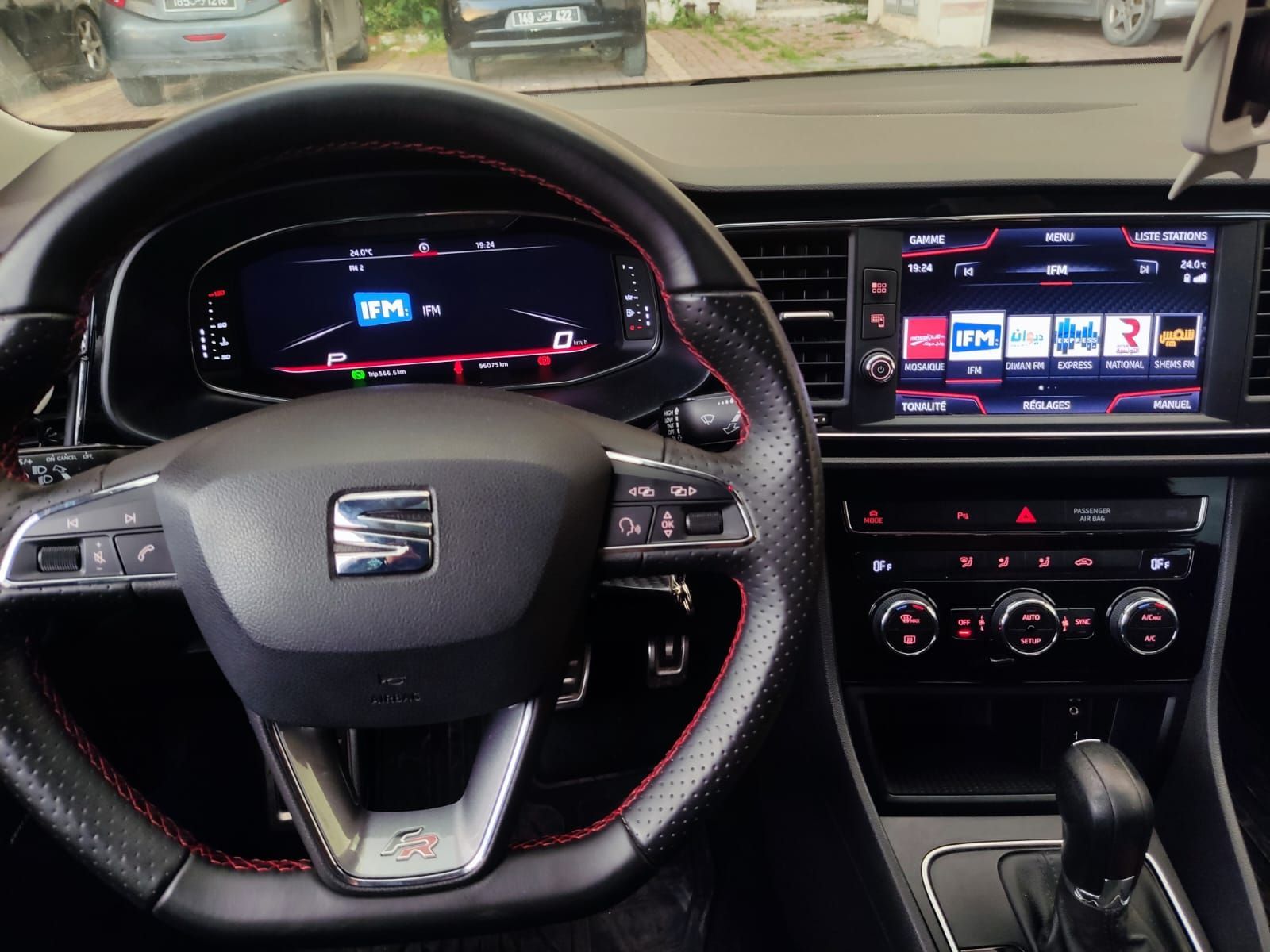 Seat Leon Style Plus à Tunis - Photo 4