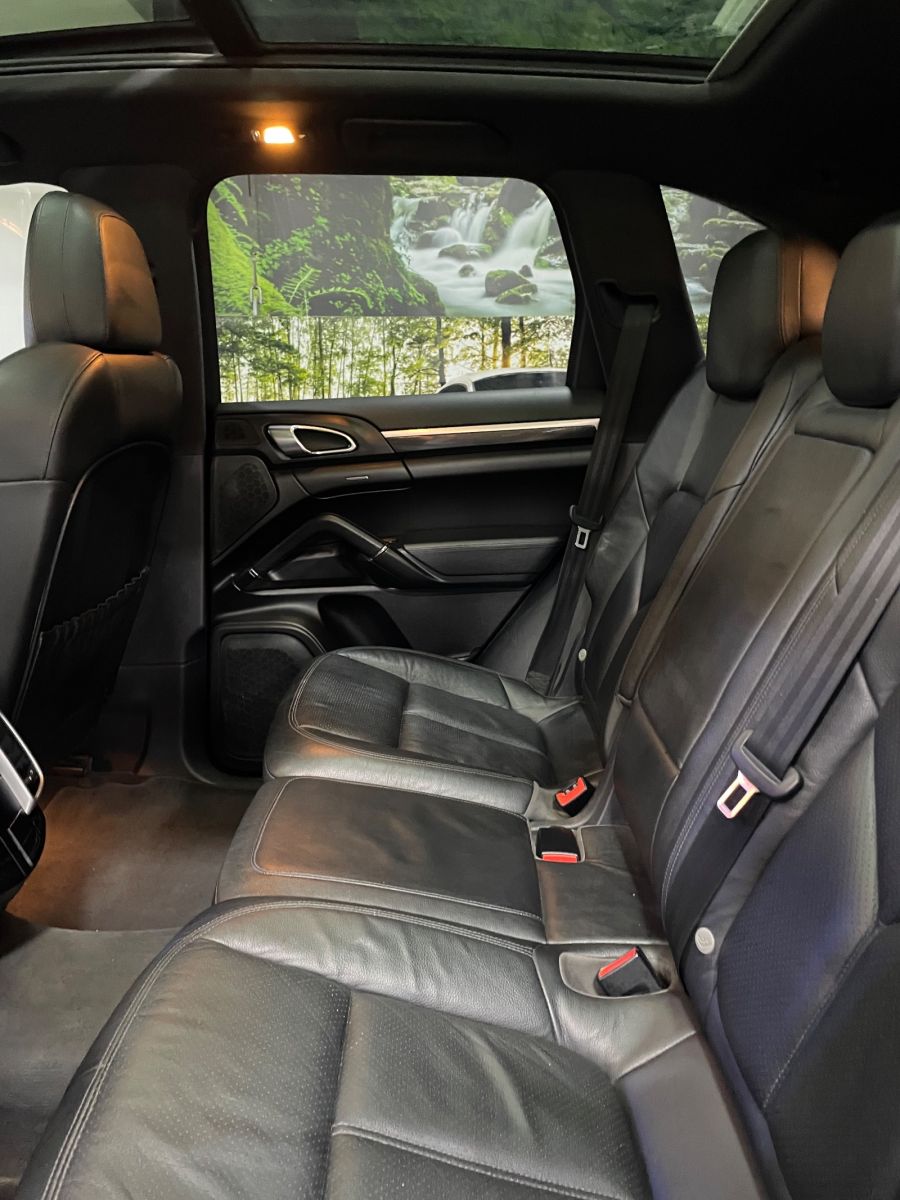 Porsche Cayenne à Ariana - Photo 7