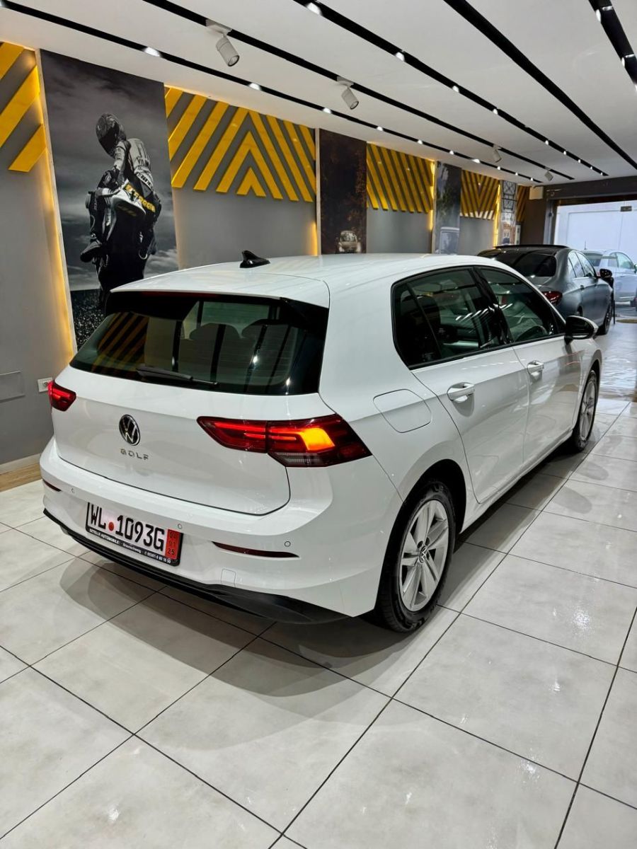 Volkswagen Golf 8 à Nabeul - Photo 4