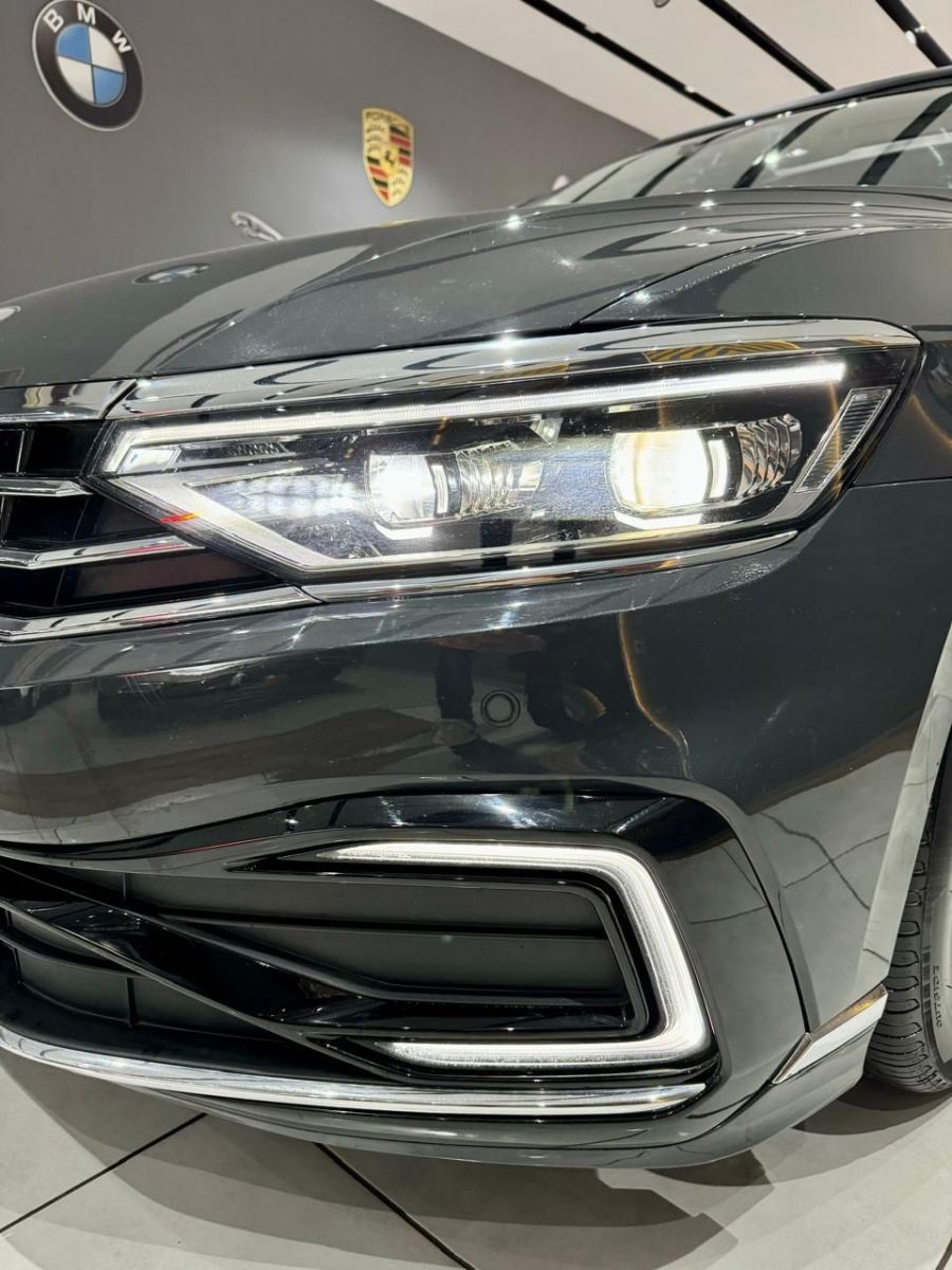 Volkswagen Passat R-Line à Ariana - Photo 13