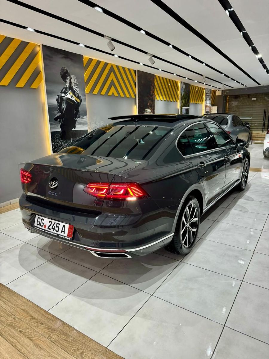 Volkswagen Passat R-Line à Ariana - Photo 6