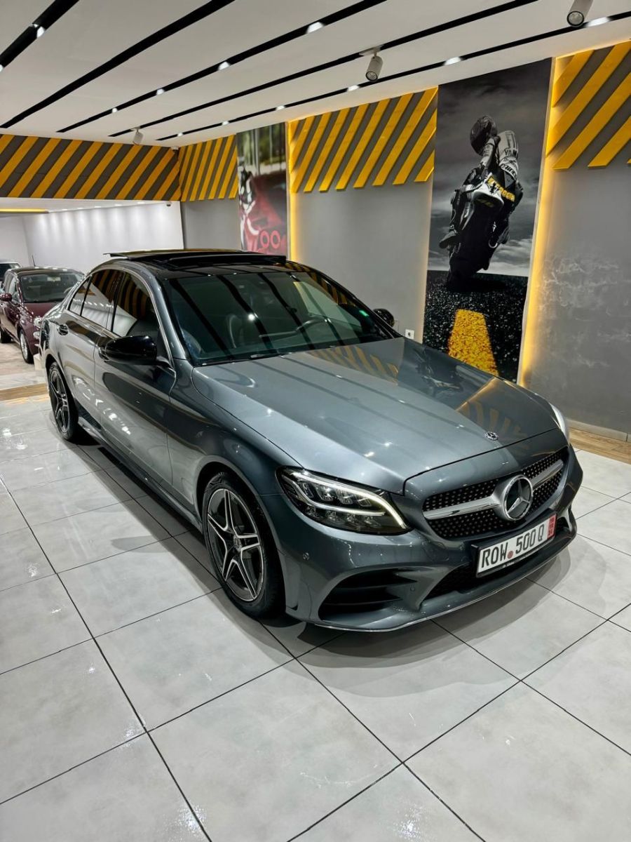Mercedes-Benz Classe C à Tunis - Photo 17