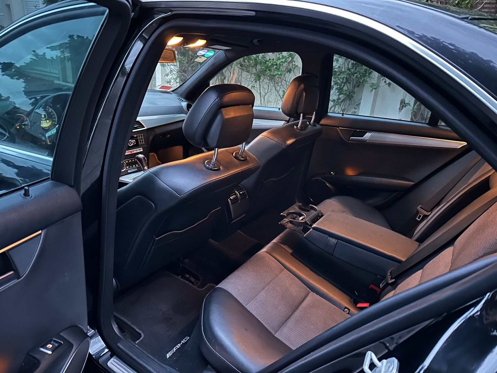 Mercedes-Benz Classe C Avantgarde à Ariana - Photo 12