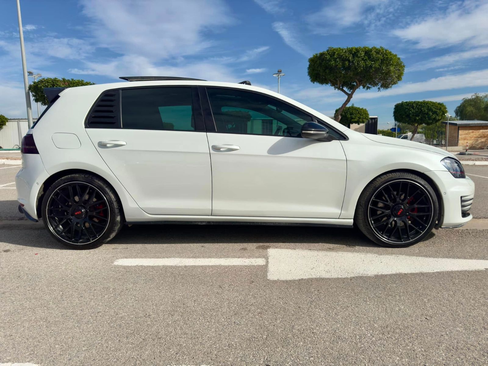 Volkswagen Golf 7 GTD à Ben Arous - Photo 4