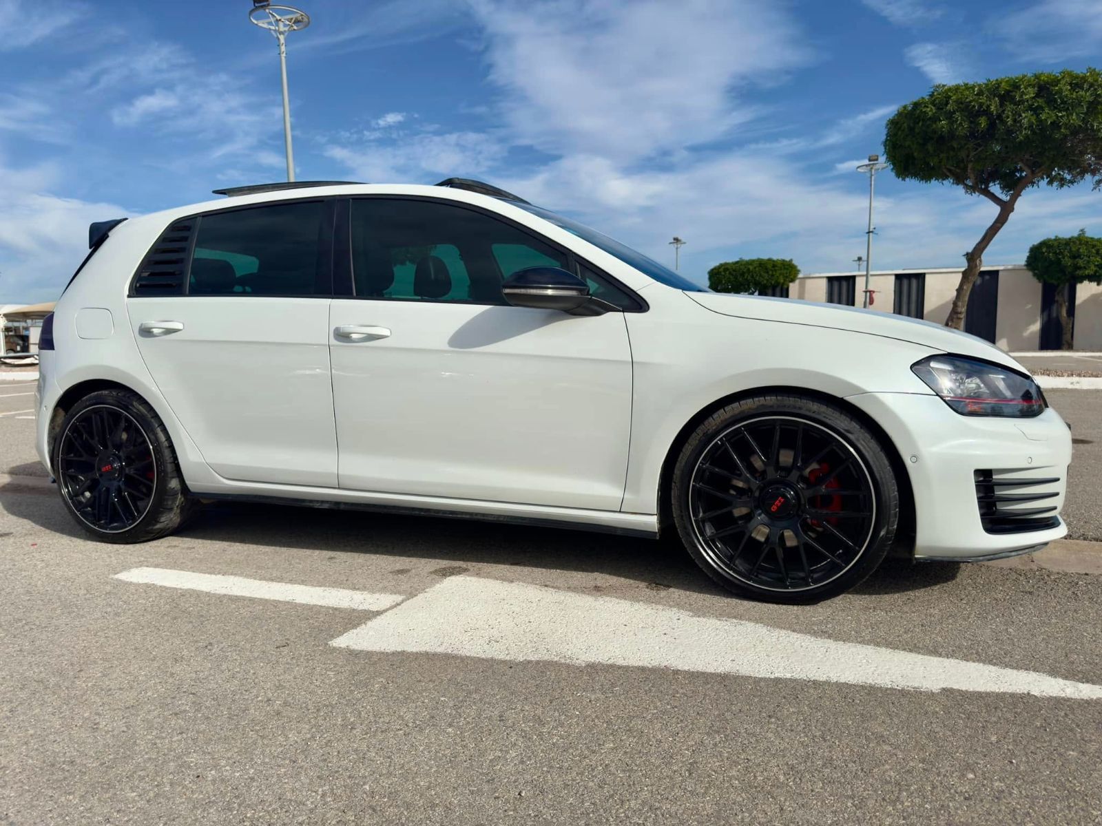 Volkswagen Golf 7 GTD à Ben Arous - Photo 5