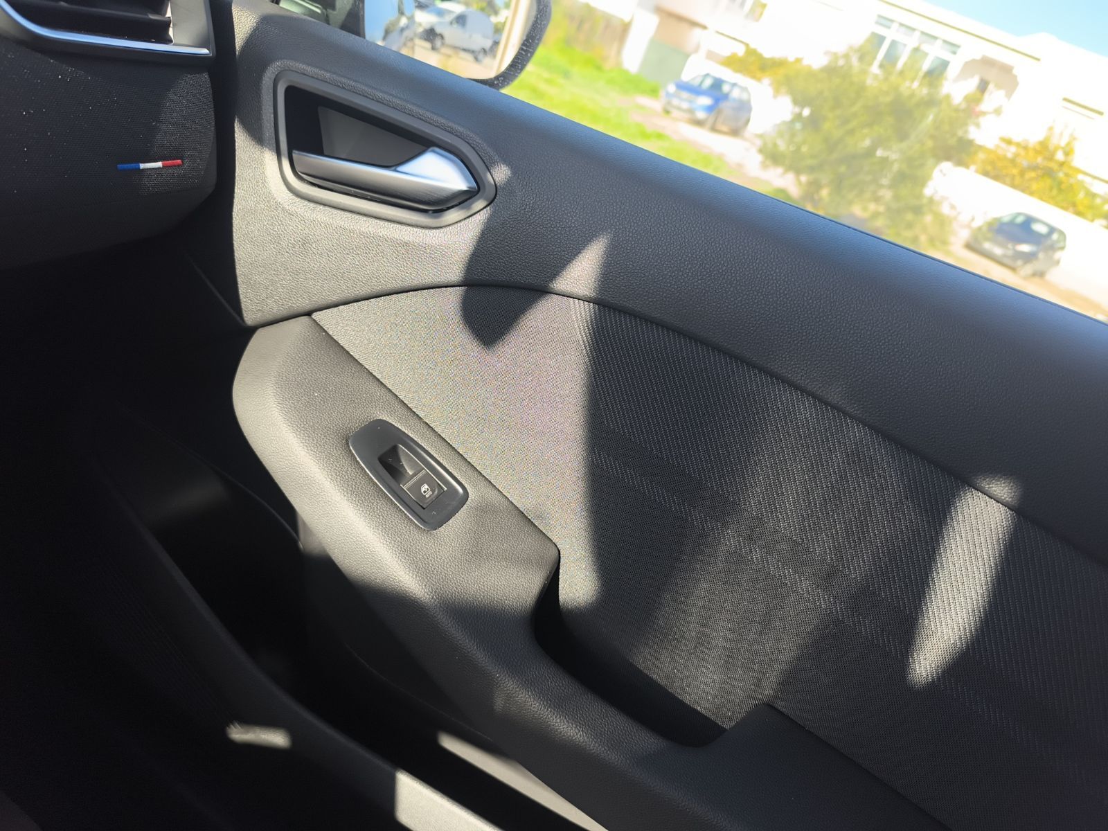 Renault Clio à Tunis - Photo 20