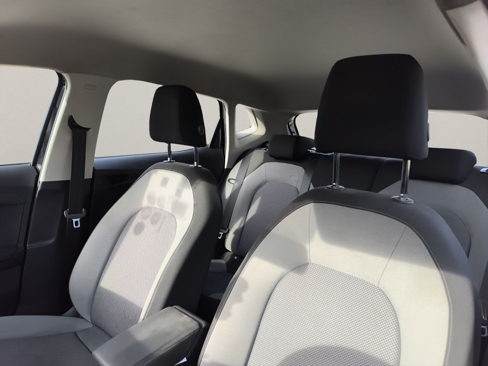 Seat Ibiza à Tunis - Photo 20